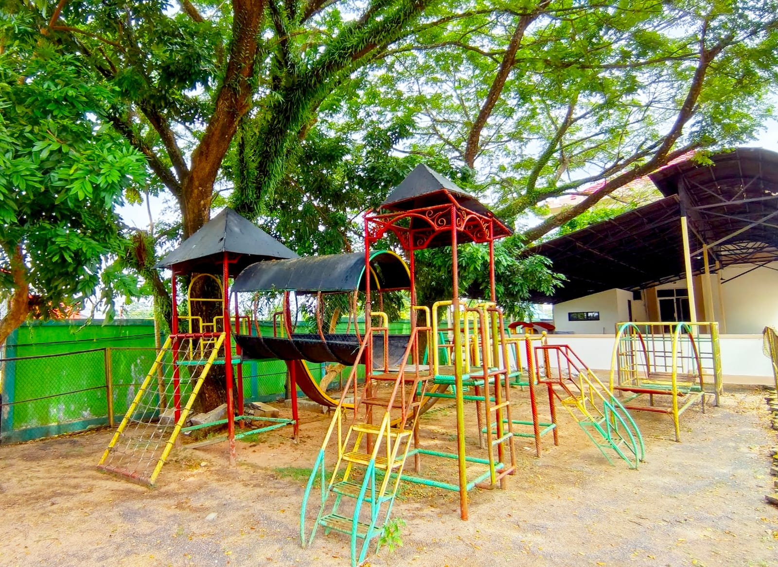 Tempat Bermain Anak